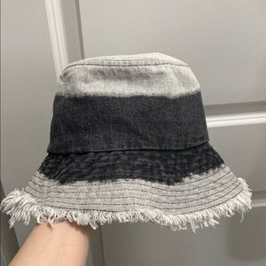 🆕 Washed Denim Bucket Hat with Frayed Brim